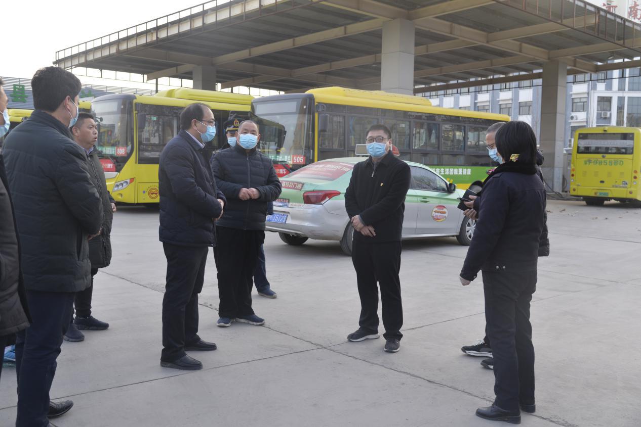 【纪检人·镜头】跟进监督 压紧压实疫情