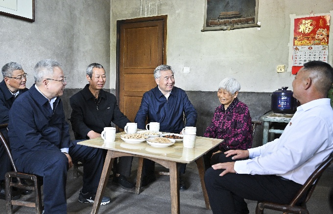 李希在湖南调研时强调 认真贯彻落实中央纪委四次全会精神 <br>扎实开展深入贯彻中央八项规定精神学习教育