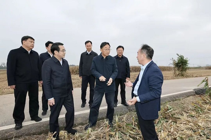 刘宁到柘城鹿邑淮阳调研时强调：扛牢政治责任全力抓好“三秋”生产，坚持创新引领推动县域产业转型升级