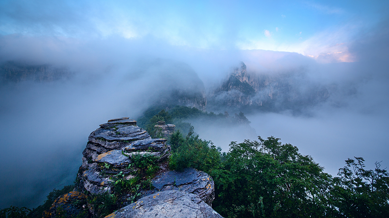轿顶山